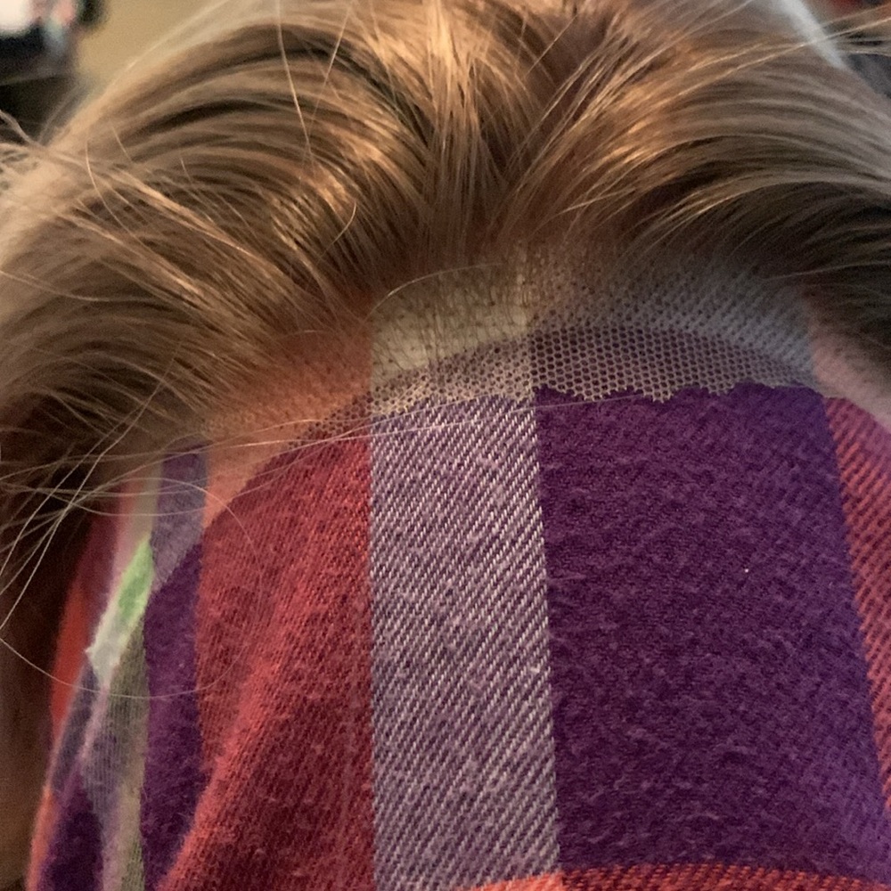 Luxurious Light Blonde wig - Picture 5 of 5